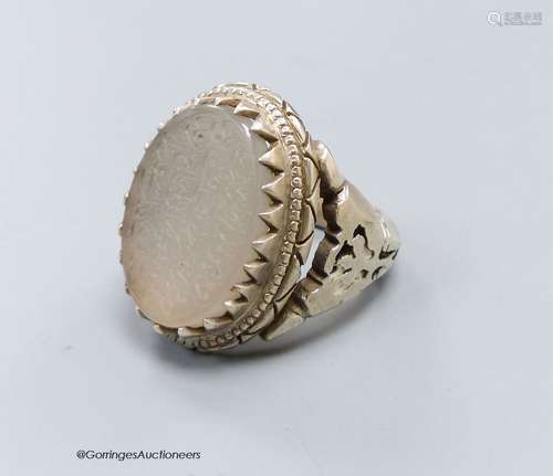 An Arabic hardstone intaglio ring