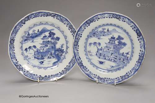 A pair of 18th century Chinese Export blue and white plates,...