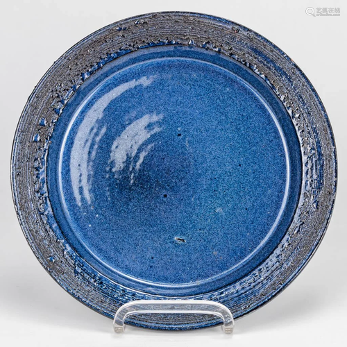 Rogier VANDEWEGHE (1923-2020) A plate made of ceramics