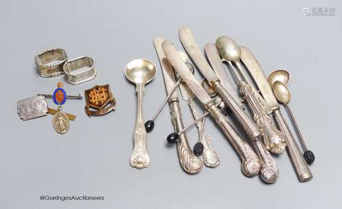 Six silver 'bean' handled coffee spoons, a Victorian silver ...