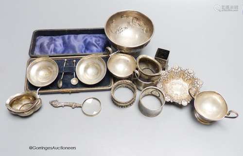 A pair of silver salts (cased), another pair of footed salts...