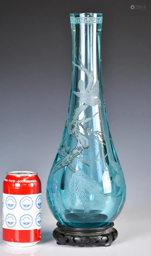 A Carved Glass Tall Vase, Qianlong Mark, Republica