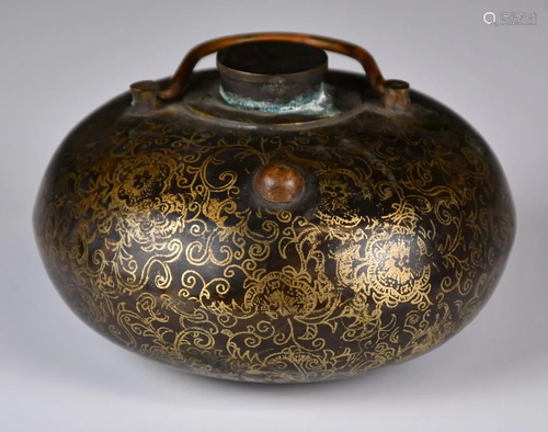 A Gilt-Decorated Bronze Handwarmer, Republican P.