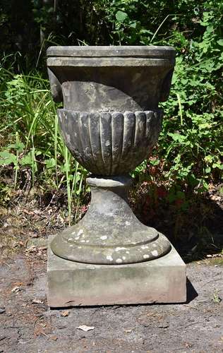 A CARVED YORK STONE URN CENTREPIECE, EARLY 19TH CENTURY