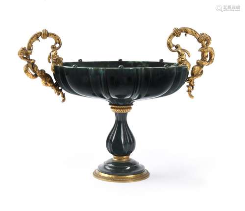 A BLOODSTONE TAZZA WITH ORMOLU MOUNTS, ITALIAN OR FRENCH, 19...