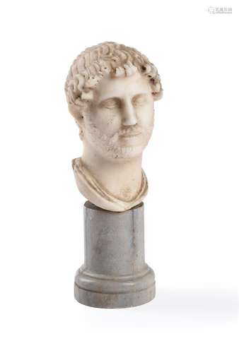 AFTER THE ANTIQUE, AN ITALIAN WHITE MARBLE HEAD OF THE ROMAN...