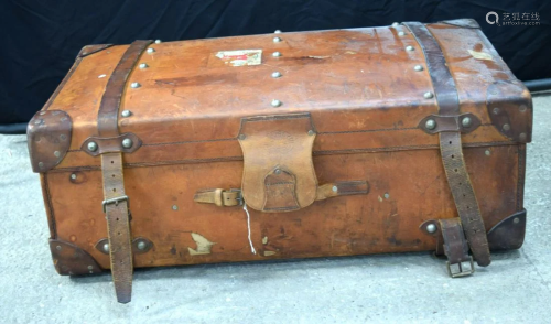 A large leather travel case by PW Forsyth with key. 91