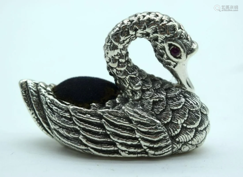A Sterling silver pin cushion in the form of a swan