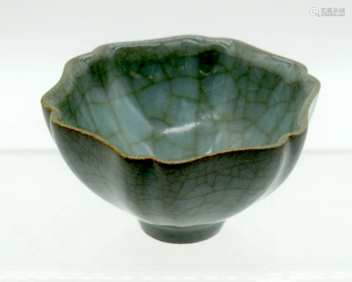 A small Chinese porcelain Celadon crackle glazed