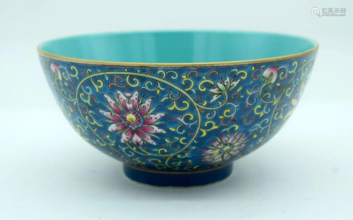 A Chinese polychrome porcelain bowl decorated with