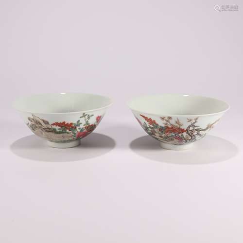 pair of chinese wucai porcelain bowls