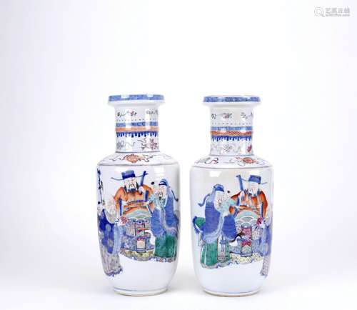 pair of chinese wucai porcelain vases