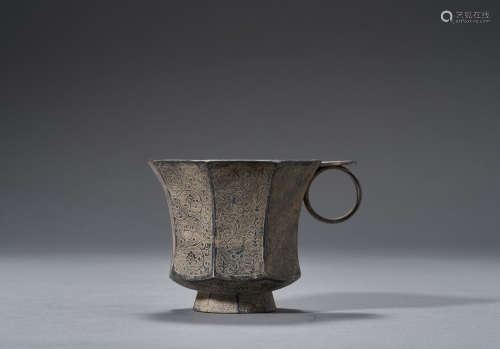 TANG DYNASTY,SILVER FLORAL DESIGN OCTAGONAL CUP