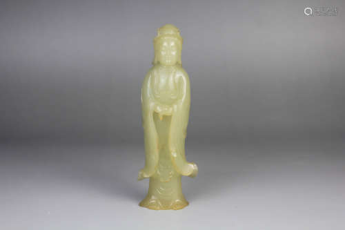 A Jade Guanyin Figure Statue