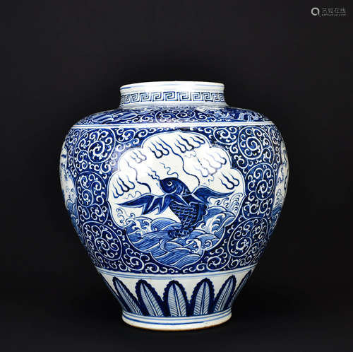 A Large Blue And White Beast Pattern Porcelain Jar