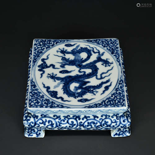 A Blue And White Dragon Pattern Square Porcelain Stand