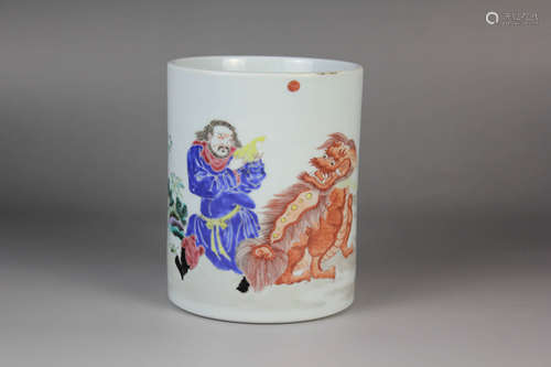 A Famille Rose Drawing Man Playing Lion Porcelain Brush Pot