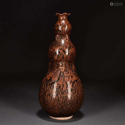 A Song Ding Kiln Partridge Glazed Grourd Vase