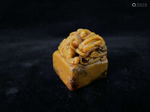 A Carved Beast Shoushan Tianhuang Stone Seal