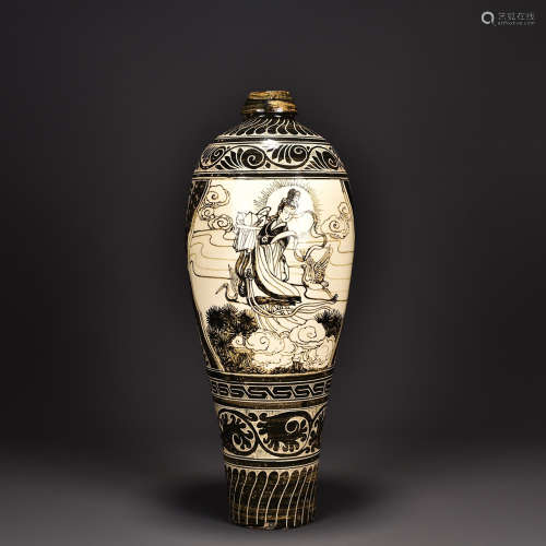 A Cizhou Ware GuanYi Porcelain Plum Bottle