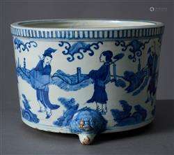 A LARGE CHINESE BLUE AND WHITE CENSER  MING DYNASTY (1368-16...