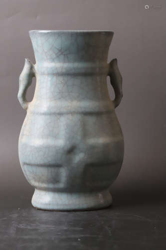 A Ru Kiln Double Ear Porcelain Vase