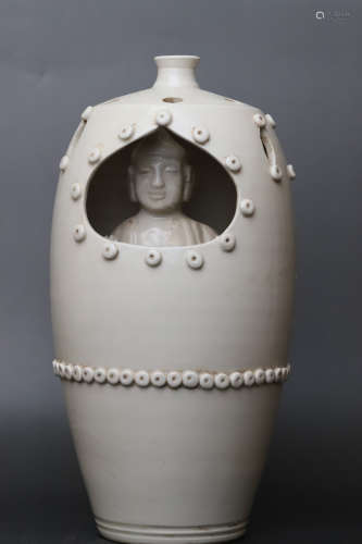 A Ding Kiln White Glazed with Buddha Figure Porcelain Vase