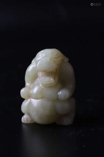 A Jade Bear Figure Ornament