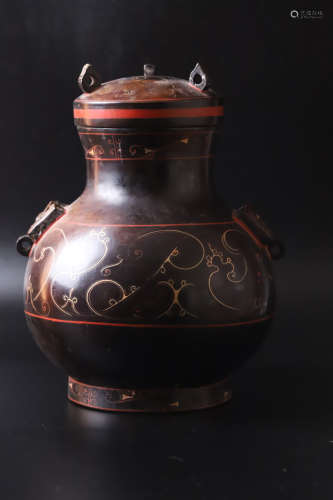 A Drawing Lacquer Vase