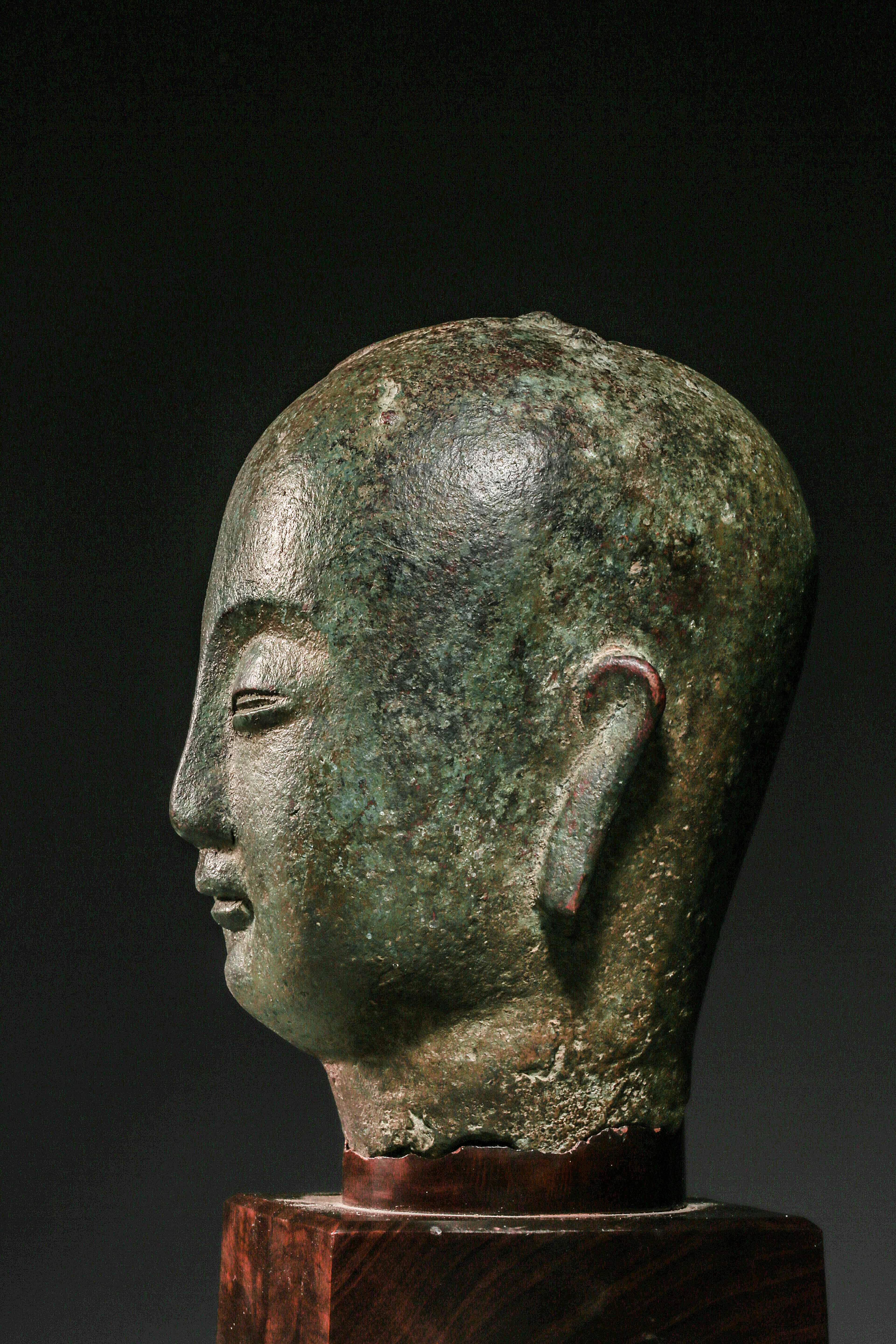 copper buddha head statue from tang