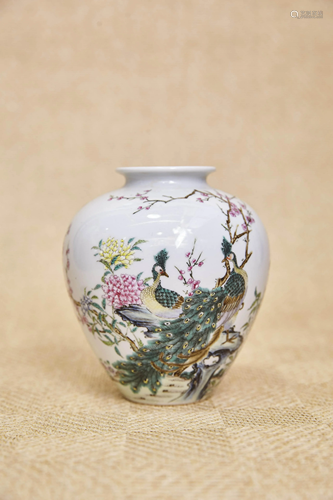 A FAMILLE ROSE FLOWER&BIRD JAR