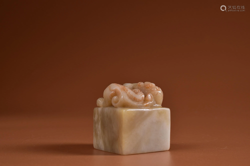 A CARVED JADE MYTHICAL BEAST SEAL