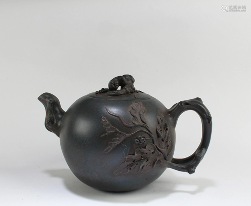 Chinese Zisha Teapot