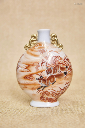A FAMILLE ROSE DUCKS&REED MOON FLASK