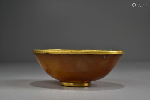 A SILVER GILDING AGATE TEA BOWL