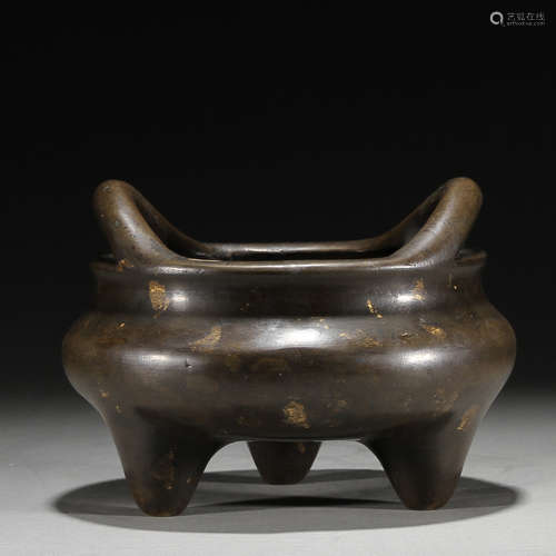 Bronze censer with three legs and two ears, Qing Dynasty