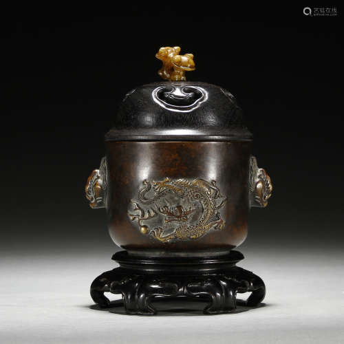 Bronze dragon - pattern animal ear furnace in Qing Dynasty