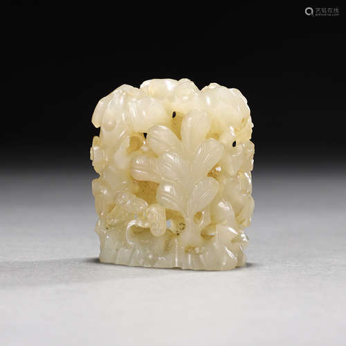 Ancient Hetian white jade furnace twist