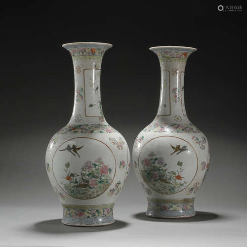 A pair of Qing dynasty enamel vase with flowers and birds