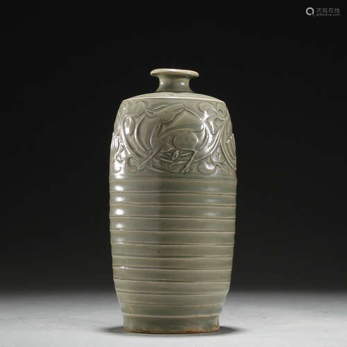 Ancient Yaozhou kiln thread carved plum vase