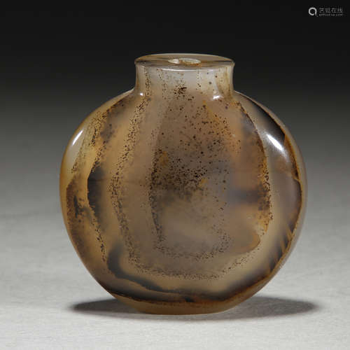 Agate snuff bottle