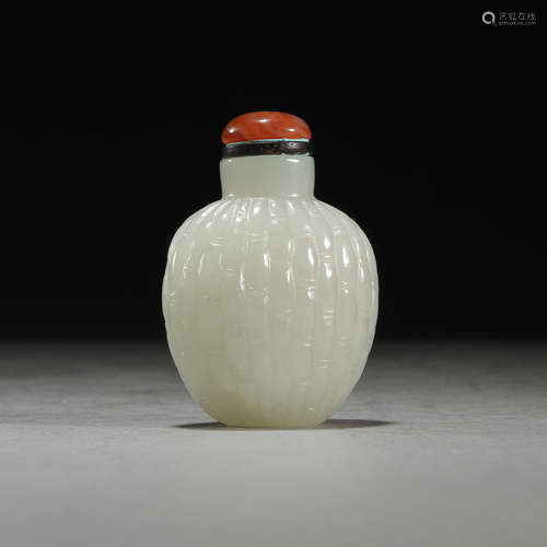 Willow woven jade snuff bottle