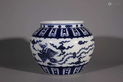 CHINESE BLUE WHITE PORCELAIN JAR, MARKED