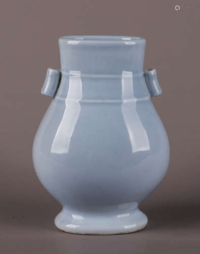 CHINESE BLUE GLAZED PORCELAIN VASE, MARKED