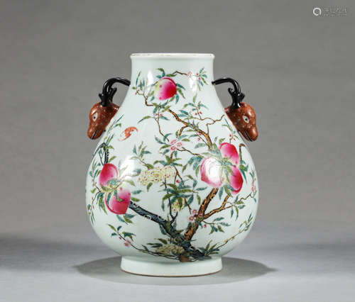 A FAMILLE ROSE BATS AND PEACHES JAR, WITH QIANLONG