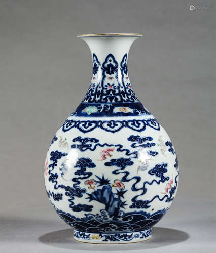 A BLUE AND WHITE BATS AND CLOUDS VASE, WITH QIANLO