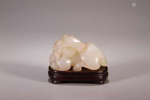 CHINESE WHITE JADE CARVED SHEEP