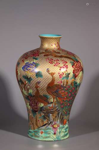 CHINESE FAMILLE ROSE PORCELAIN VASE, MARKED