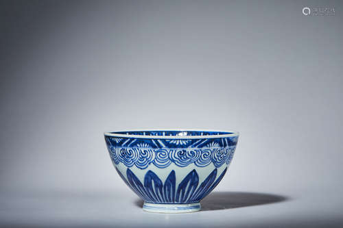 CHINESE BLUE WHITE PORCELAIN CUP