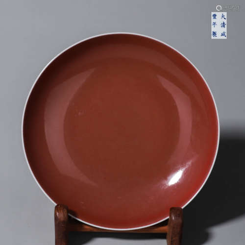 CHINESE OXBLOOD GLAZED PORCELAIN PLATE, MARKED